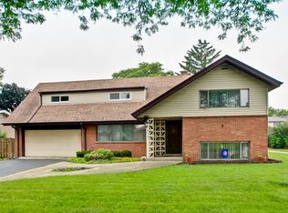 618 S Albert St, Mount Prospect, IL 60056