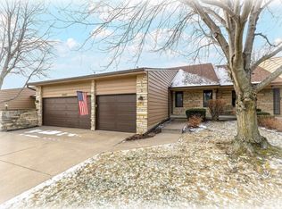 3367 E Ridge Dr, Bettendorf, IA 52722