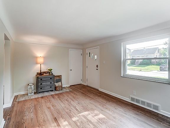 4th image of 3428 Gerold Dr