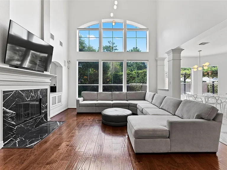 18 Degas Park Dr — Photo 11