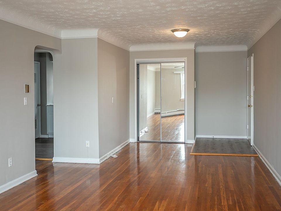 1st image of 3235 Meadowbrook Blvd APT 301