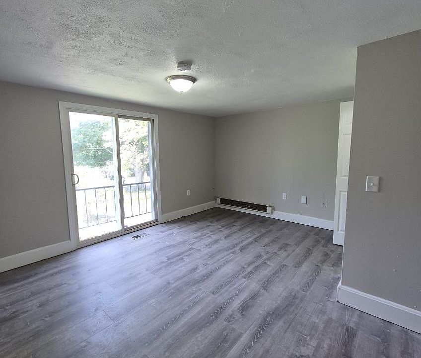 1st image of 31 New London Ave #2
