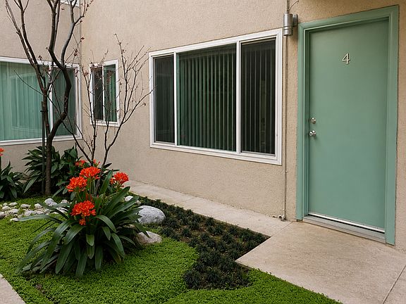 5th image of 4327 Inglewood Blvd #2