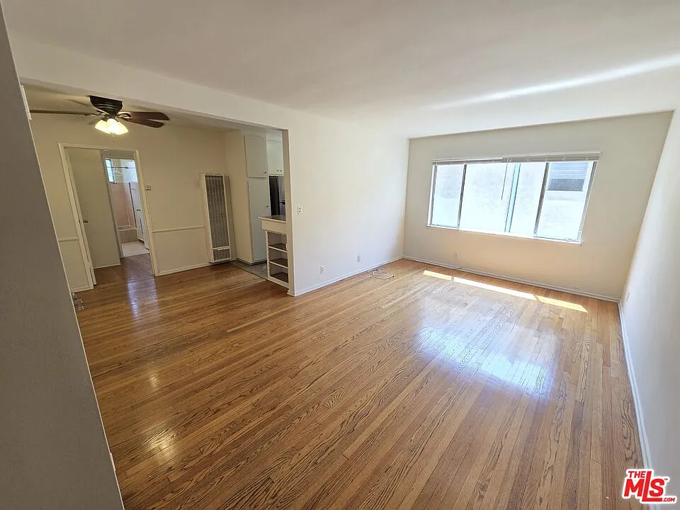 1 bed, 1.0 bath, 600 sqft, $2,200 — Photo 2