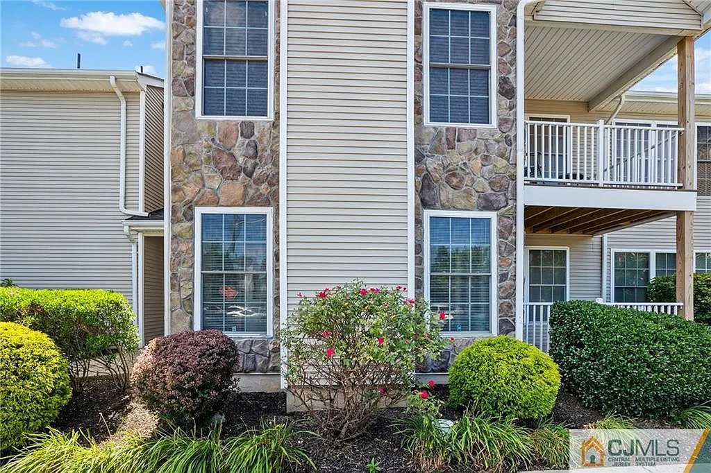 2 bed, 1200 sqft, $2,750 — Photo 3
