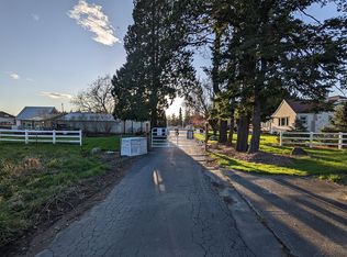 8231 Blaine Rd, Blaine, WA 98230