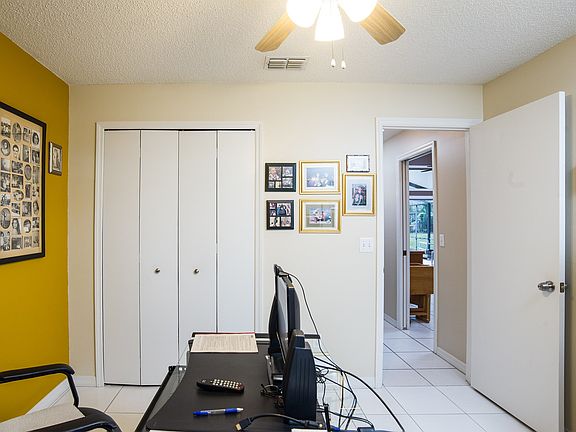 5th image of 911 Freshmeadow Ct