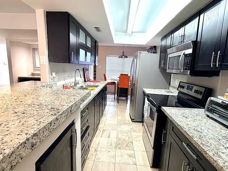 322 McFadden Dr #14 — Photo 11