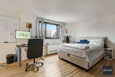 Rented by Bond New York