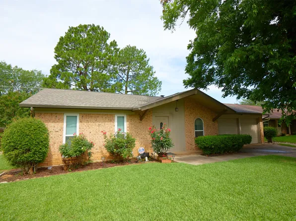 2500 Westchester Dr, Arlington, TX 76015