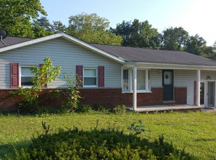 103 Circle Dr, Elkview, WV 25071
