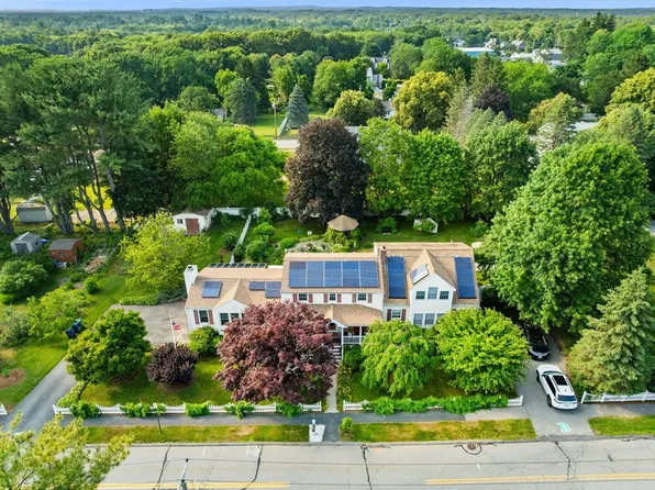 9 Good St, Billerica, MA 01821