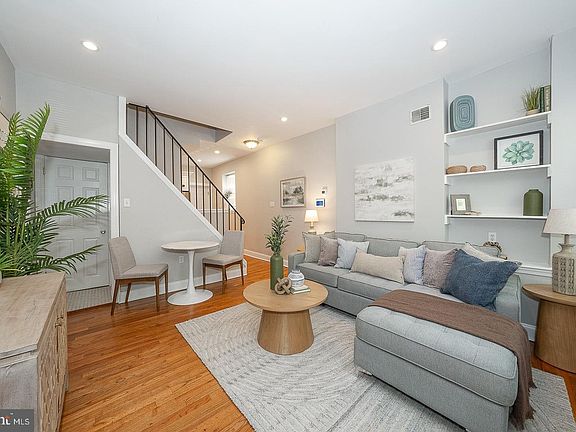 5th image of 1608 Bainbridge St