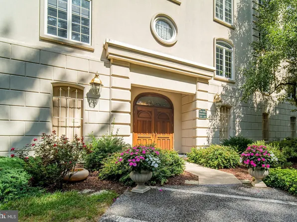 2025 S Queen St APT 222, York, PA 17403