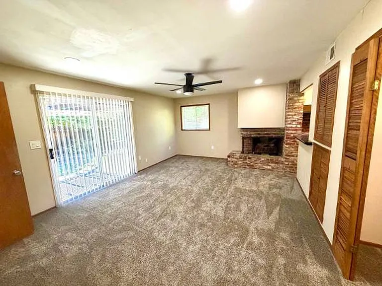 785 Duke Cir — Photo 15