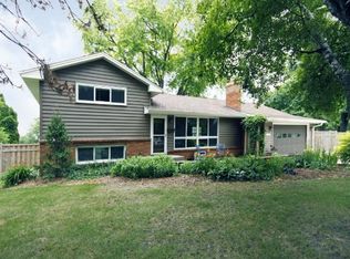 1100 Toledo Ave N, Golden Valley, MN 55422