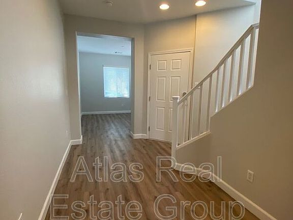 5th image of 7932 Napier St