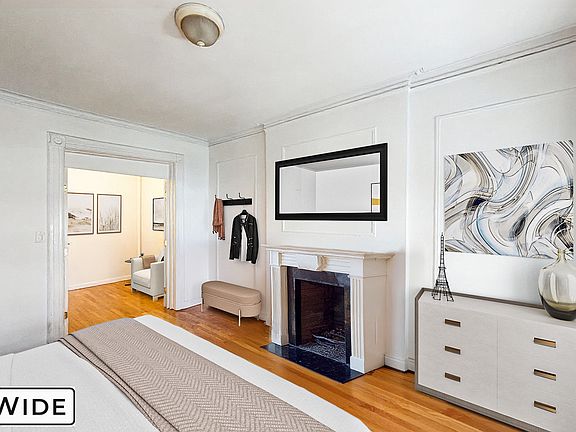5th image of 307 E 70th St #5