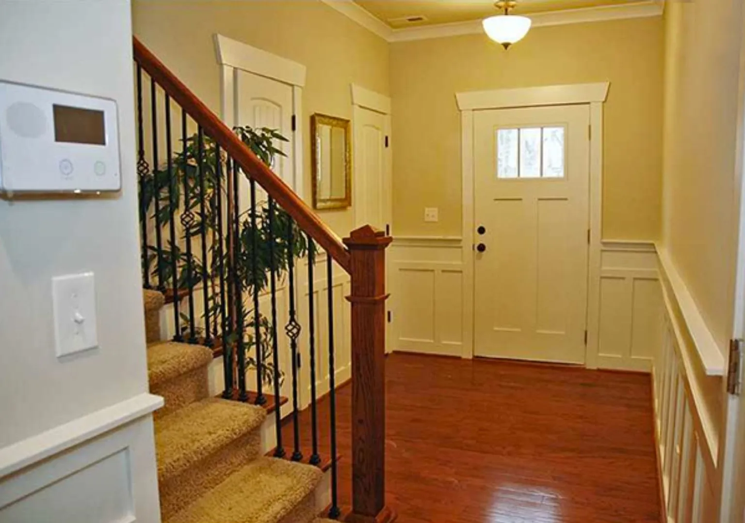 Detached Single Family Near Towne Center VB — Photo 2