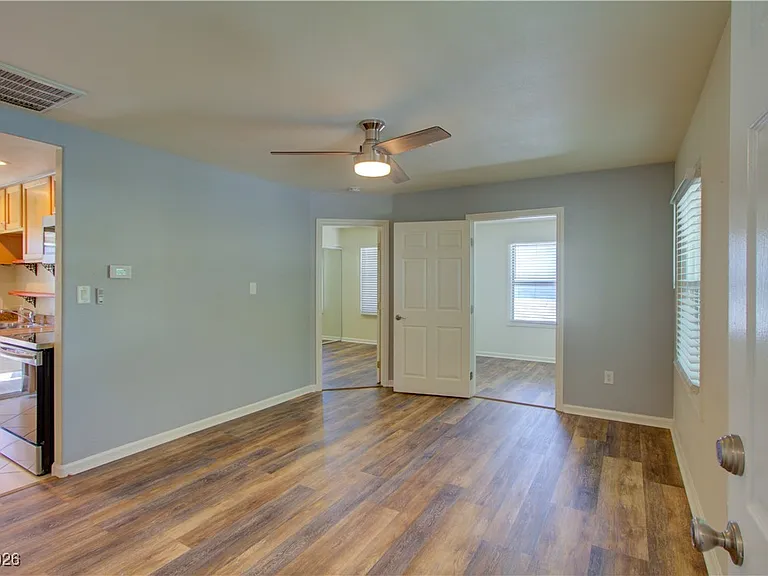 628 B Ave #A — Photo 4