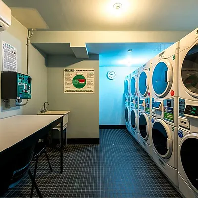 Rented by Nooklyn NYC LLC | media 36