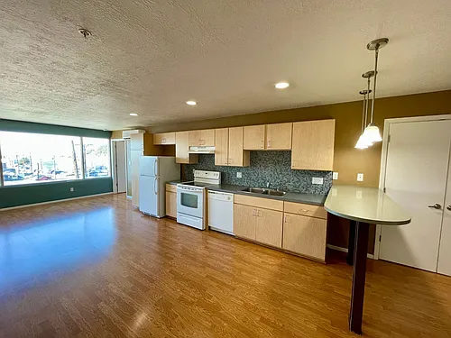 115ct - Bricklight Courtyard Apartments Photo 1