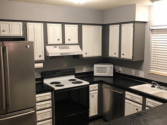 4th image of 10592 W Florida Ave APT B