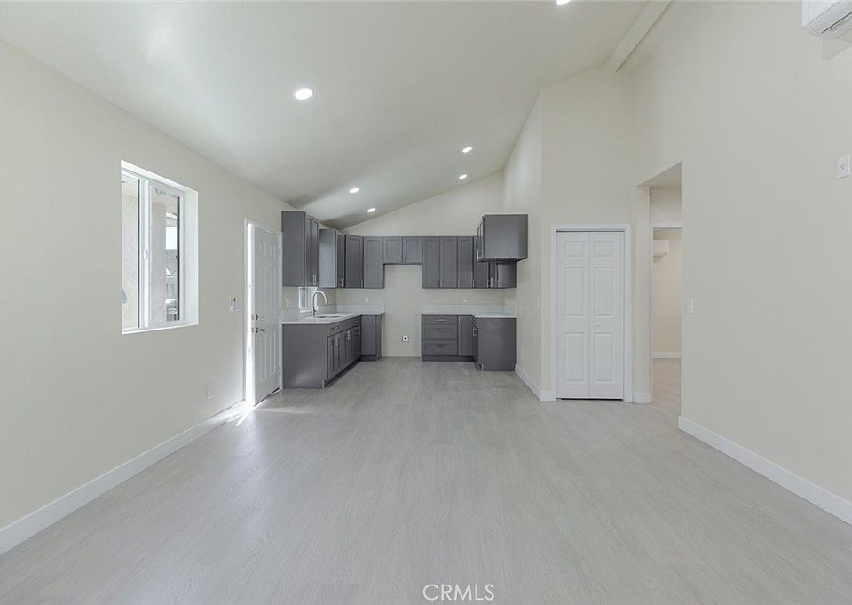 1st image of 5257 Fountain Ave #52571/2