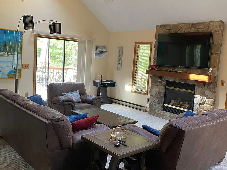living room with Large 65"tv