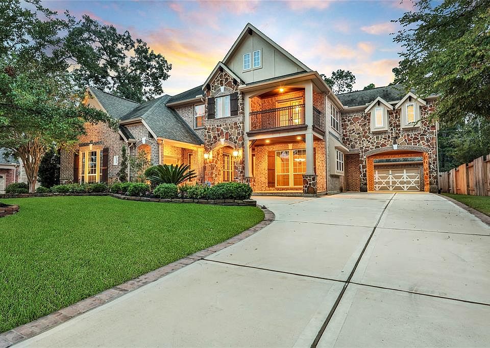 1st image of 132 Brendan Woods Ln