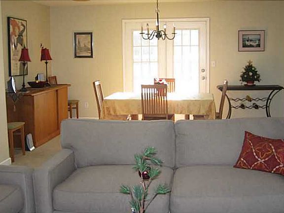2nd image of 4545 Van Dyck Dr