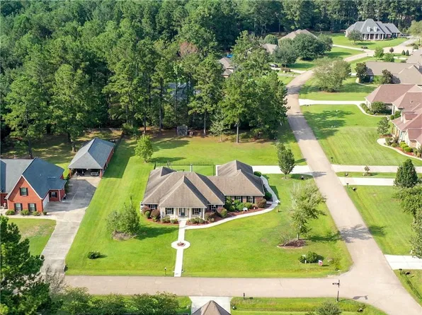 270 Thornwood Dr, Covington, LA 70435