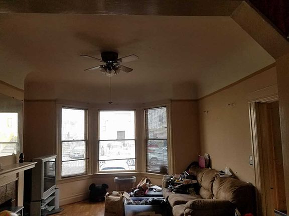 3rd image of 56 Willits St
