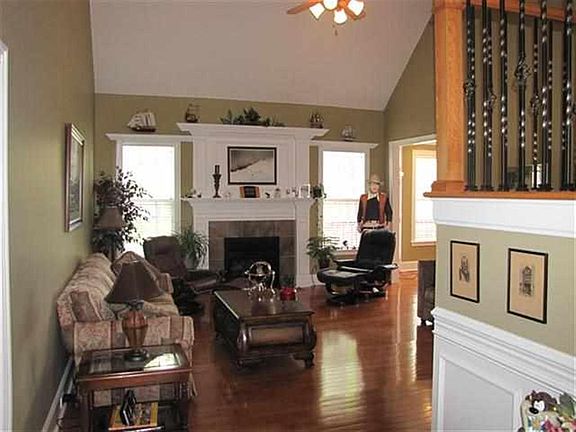 5th image of 4946 Hansford Pl
