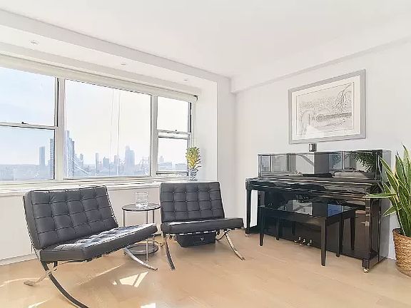 3rd image of 340 E 64th St APT 27A