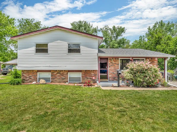 3624 Woodcliff Dr, Indianapolis, IN 46203