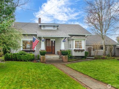 2520 Locust Avenue W, University Place, WA, 98466