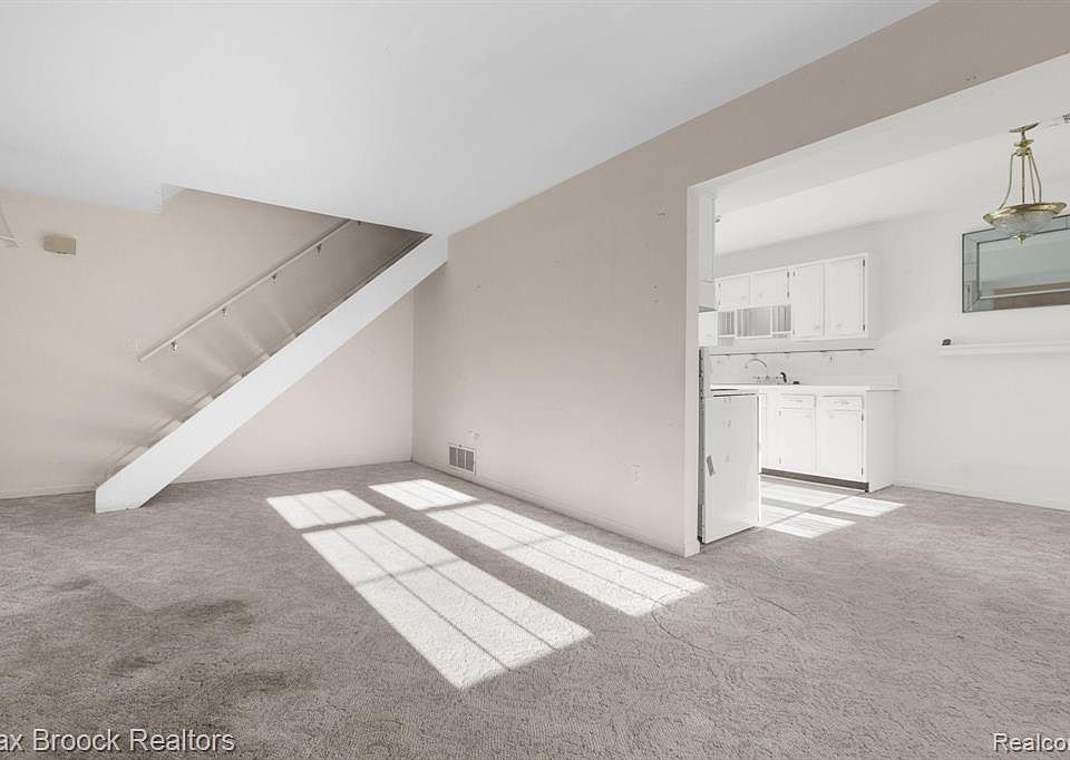 39535 Village Wood Rd Novi, MI Zillow Apartments for Rent in Novi