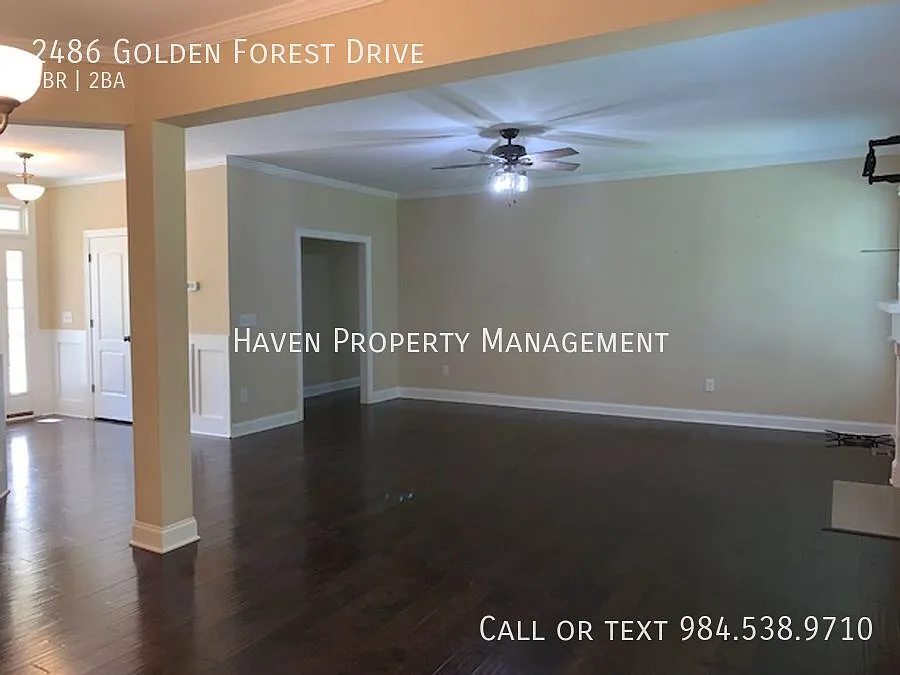 Beautiful 3-Bedroom Ranch Home Near Falls Lake! — Photo 3