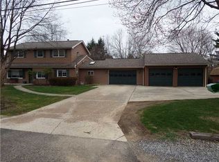 3938 Hardt Dr, Gibsonia, PA 15044