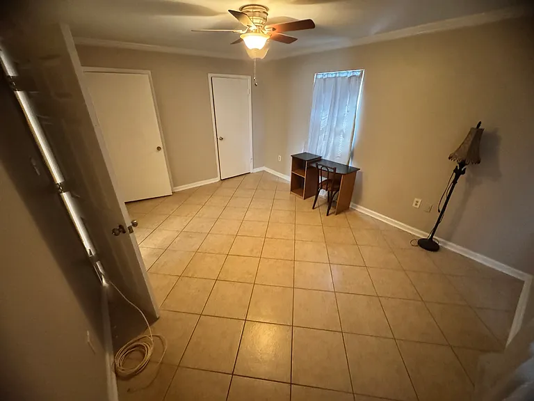 680 Sharp Ln #414 — Photo 14