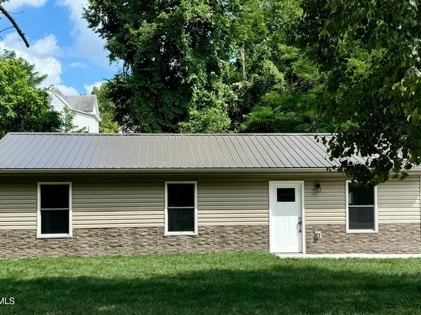 223 Capitol Ct, Jefferson City, MO 65101