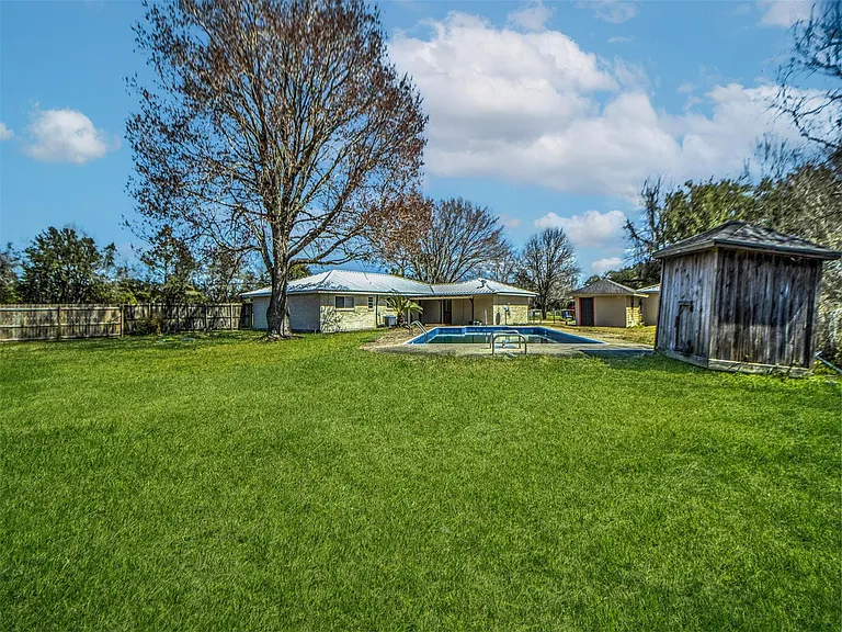 16271 Hamshire Rd — Photo 38