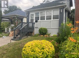 15 Westbrook Ave, Toronto, ON M4C2G1