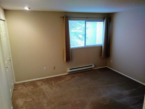 4th image of 375 Bellevue Way SE APT 3