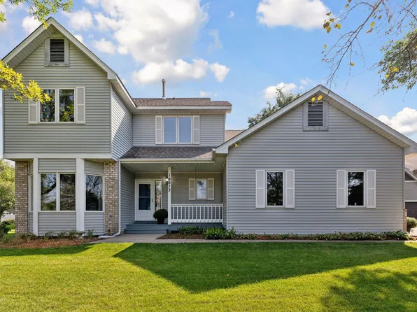 10073 Homeward Hills Rd, Eden Prairie, MN 55347