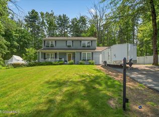 10 Rip Van Ct, Ballston Spa, NY 12020