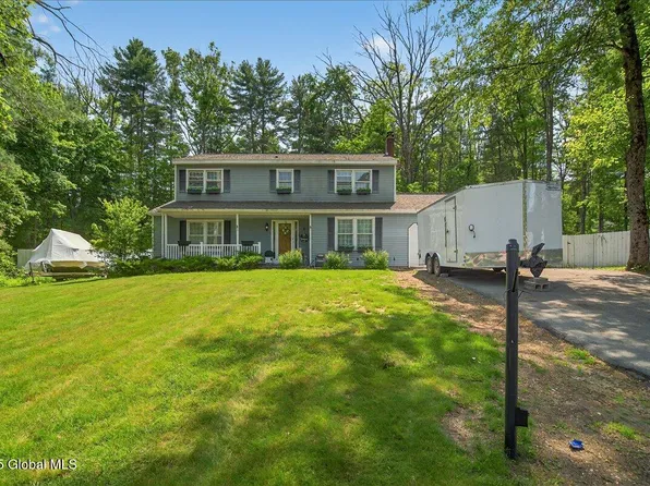 10 Rip Van Court, Ballston Spa, NY 12020