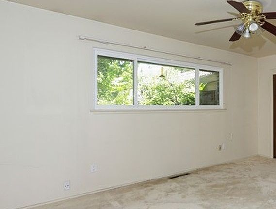 2nd image of 3940 Silver Spur Way