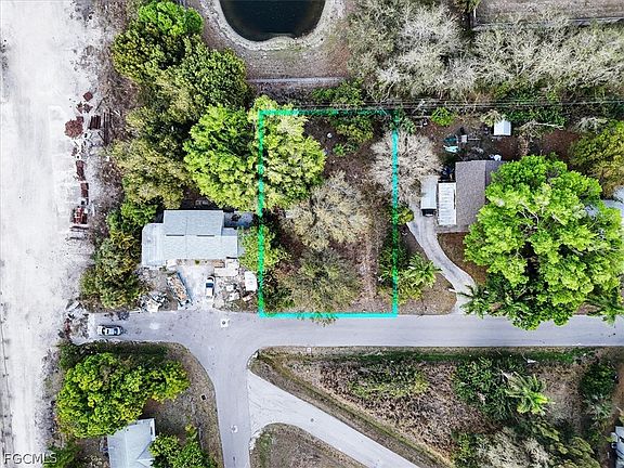 3rd image of 407 Baltimore Ave